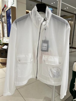 지포어 여성 바람막이 1749205175